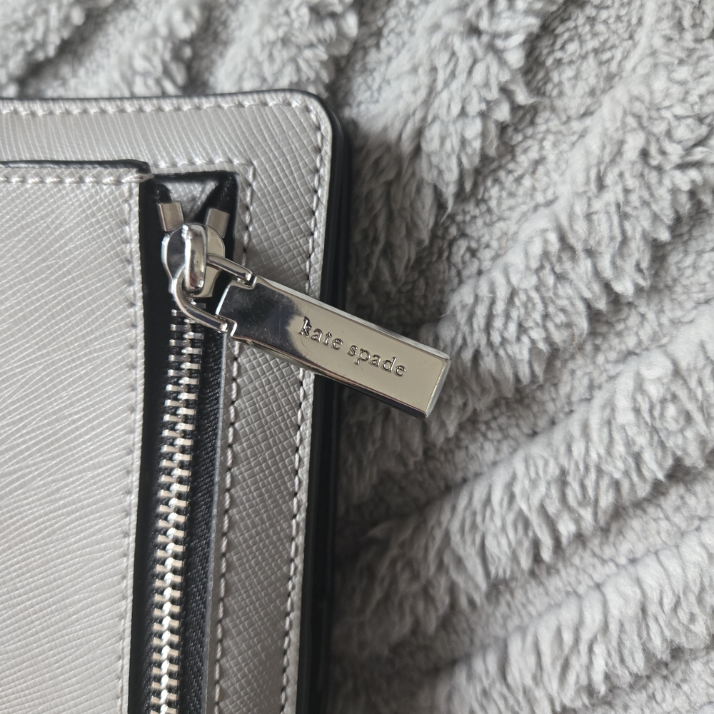 Kate Spade White and Light Gray Saffiano Zip Wallet with Silver Hardware - Picture 3 of 8